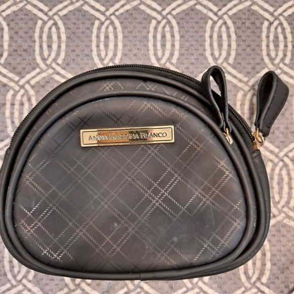 Black Cosmetic Bag - Picture 1 of 5